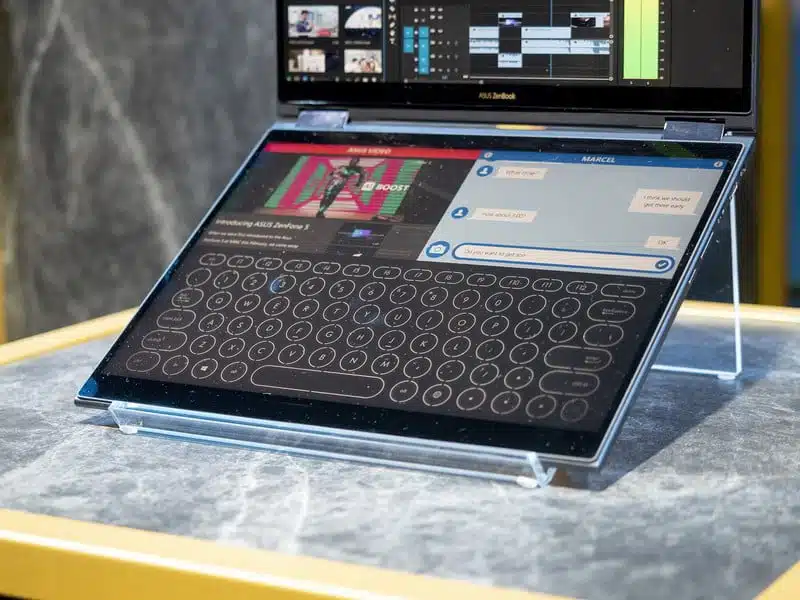 Asus Precog : un ordinateur portable à double écran intelligent