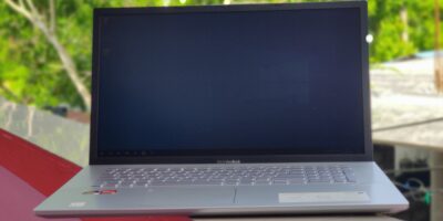 ASUS VivoBook 17